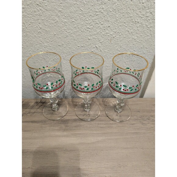 3 Vintage Christmas Holly Wine Glasses Gold Rim Arby’s Style Holiday Goblets Set - Picture 2 of 8